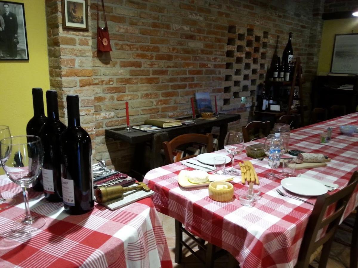 Ca Trifolera Barbaresco - Romantico Cascinale Con Antica Cantina Nel Cuore Delle Langhe - Degustazione Vini Nella Nostra Cantina מראה חיצוני תמונה